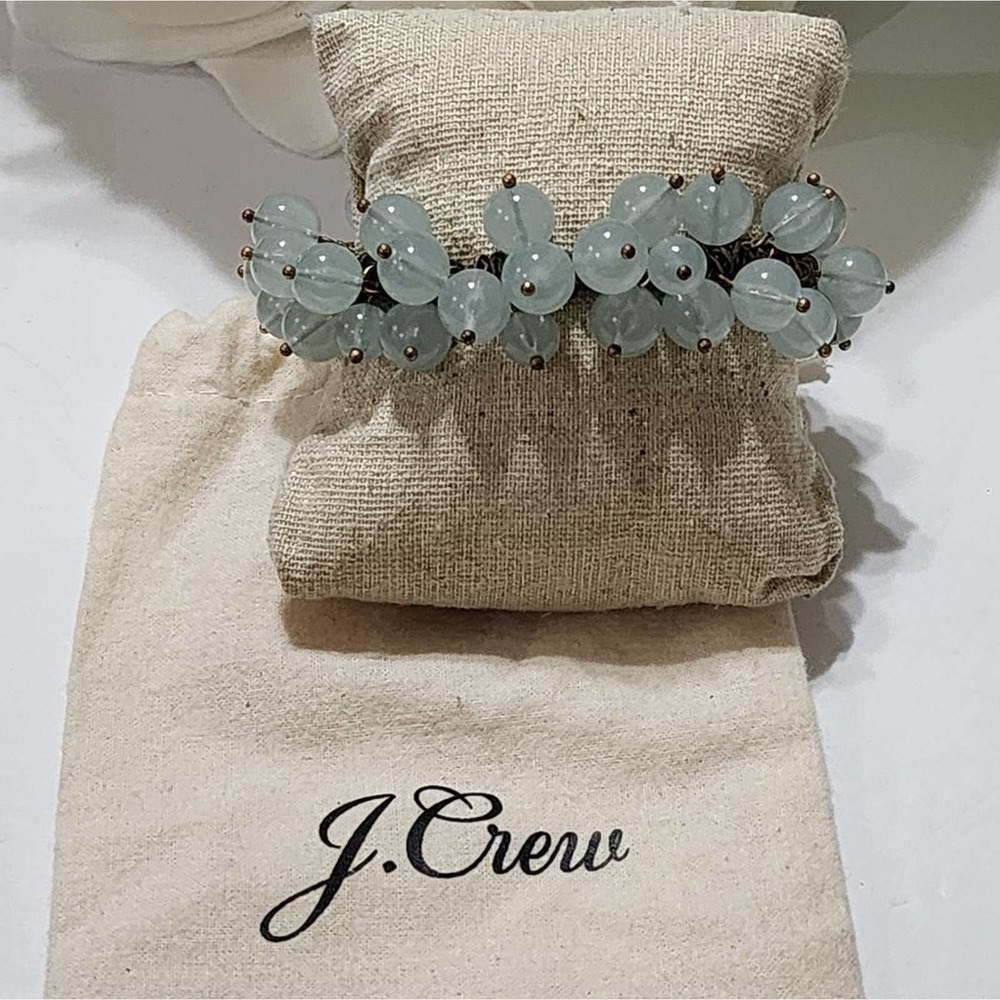 J. CREW beaded bauble ball Green stretch‎ bracket